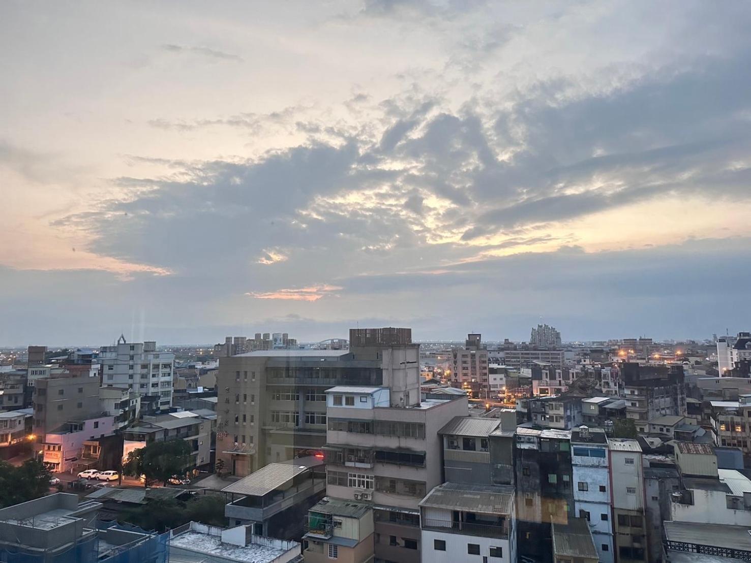 可青大飯店grand Ke-Cing Hotel Yilan Luaran gambar