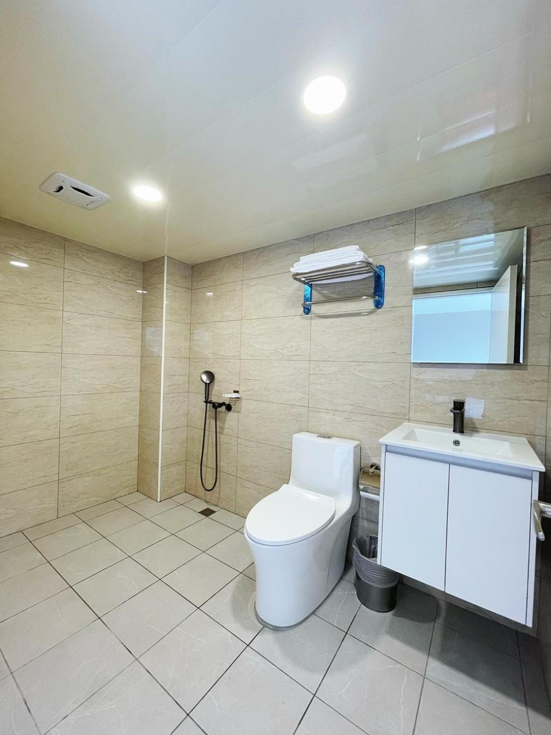 可青大飯店grand Ke-Cing Hotel Yilan Luaran gambar